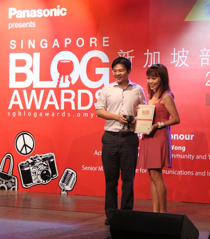 Receiving my award from Minister Lawrence Wong